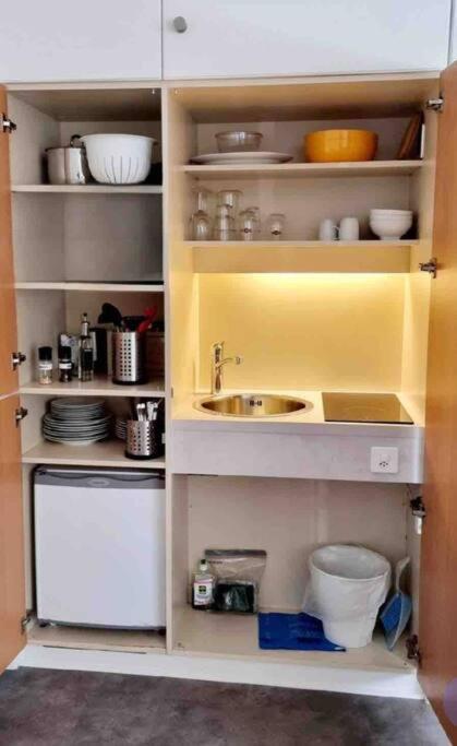 Idyllische Ferienwohnung In Bissone Kültér fotó